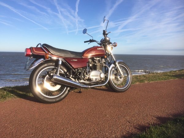 5B53B055-7487-40C0-9C5B-6719E0024DF0